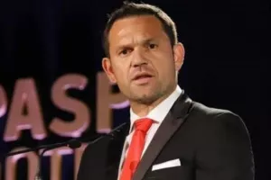(ΑΠΑΝΤΗΣΗ) "Λαϊκισμό και κουβέντες του καφενείου άλλοι κάνουν"