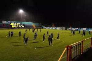 (ΦΩΤΟΣ/ΒΙΝΤΕΟ ΑΠΟΕΛ) Προπόνηση στο Stade Jos Nosbaum 