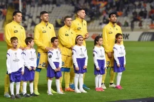ΑΝΑΤΡΟΠΗ στο 88' και... ΦΟΥΛ για πρόκριση! (Φώτος)