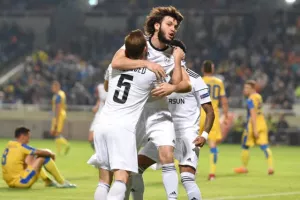 ΑΝΑΤΡΟΠΗ στο 88' και... ΦΟΥΛ για πρόκριση! (Φώτος)