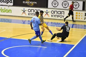ΑΠΟΕΛ/Αντεπίθεση και εξάρα... κορυφής! (φώτος)