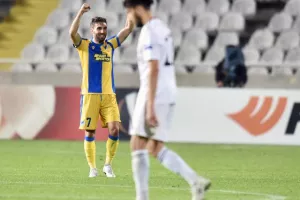 ΑΝΑΤΡΟΠΗ στο 88' και... ΦΟΥΛ για πρόκριση! (Φώτος)