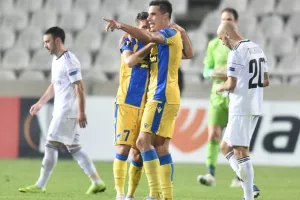 ΑΝΑΤΡΟΠΗ στο 88' και... ΦΟΥΛ για πρόκριση! (Φώτος)