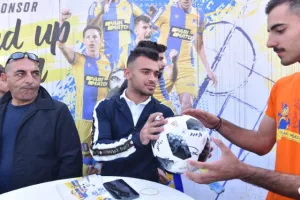 Eπιτυχημένο... APOEL FanDay 2019 (φώτος)