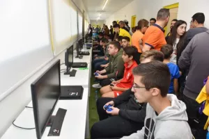 Eπιτυχημένο... APOEL FanDay 2019 (φώτος)