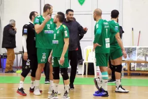 Έκπληξη στην Δερύνεια!