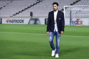 ΑΝΑΤΡΟΠΗ στο 88' και... ΦΟΥΛ για πρόκριση! (Φώτος)