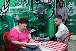 (Φώτος) Στο Fan Club Lakatamias οι παίκτες