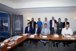 (Φώτος/βίντεο) Ο Γ.Γ. της FIBA στην Κύπρο