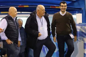 Επιστροφή... με ΣΟΥΠΕΡ - ΡΑΓΙΟΣ! (Φώτος)