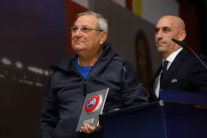 Το Kerkida στο Εκπαιδευτικό Σεμινάριο Προπονητών της UEFA (φώτος)