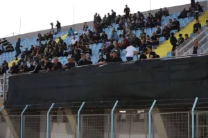 ΕΠΙΤΕΛΟΥΣ... Απόλλων με ΤΡΙΑΡΑ στο Τάσος Μάρκου! (φώτος)