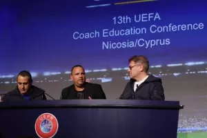 ΣΙΜΟΝ: "Η Κύπρος μπορεί να προκριθεί σε μία τελική φάση διοργάνωσης"