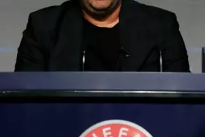 ΣΙΜΟΝ: "Η Κύπρος μπορεί να προκριθεί σε μία τελική φάση διοργάνωσης"