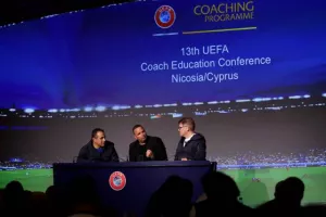 ΣΙΜΟΝ: "Η Κύπρος μπορεί να προκριθεί σε μία τελική φάση διοργάνωσης"