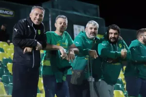Κυρία... μόνη στην κορυφή με δυο γκολάρες! (φώτος)