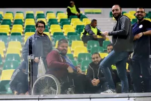 Κυρία... μόνη στην κορυφή με δυο γκολάρες! (φώτος)