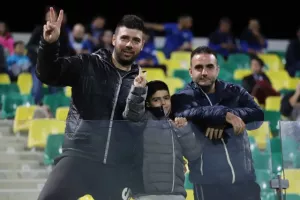 Κυρία... μόνη στην κορυφή με δυο γκολάρες! (φώτος)