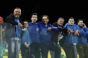Κυρία... μόνη στην κορυφή με δυο γκολάρες! (φώτος)
