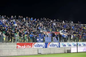 Κυρία... μόνη στην κορυφή με δυο γκολάρες! (φώτος)