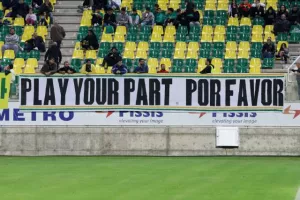 Κυρία... μόνη στην κορυφή με δυο γκολάρες! (φώτος)