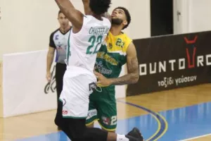 Νικηφόρο πέρασμα της ΠΕΤΡΟΛΙΝΑ ΑΕΚ απέναντι στην Ομόνοια (φώτος)