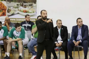 Νικηφόρο πέρασμα της ΠΕΤΡΟΛΙΝΑ ΑΕΚ απέναντι στην Ομόνοια (φώτος)