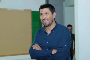 Τα χώνει ο Γκόμεθ!!!