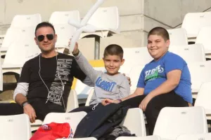 (ΦΩΤΟΡΕΠΟΡΤΑΖ) Ο κόσμος στο ΓΣΠ 
