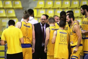 "ΑΕΛΙΣΤΑ, η βασίλισσα έχει επιστρέψει"