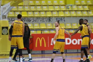 Πέρασε νικηφόρα από τη Λεμεσό (φώτος)