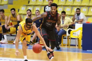 Πέρασε νικηφόρα από τη Λεμεσό (φώτος)
