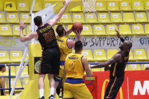 Πέρασε νικηφόρα από τη Λεμεσό (φώτος)