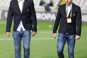 ΑΝΑΤΡΟΠΗ στο 88' και... ΦΟΥΛ για πρόκριση! (Φώτος)