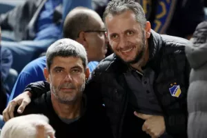 ΑΝΑΤΡΟΠΗ στο 88' και... ΦΟΥΛ για πρόκριση! (Φώτος)