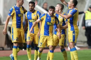 ΑΝΑΤΡΟΠΗ στο 88' και... ΦΟΥΛ για πρόκριση! (Φώτος)