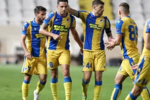 ΑΝΑΤΡΟΠΗ στο 88' και... ΦΟΥΛ για πρόκριση! (Φώτος)
