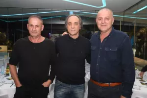 ΦΩΤΟΣ/Όμορφη βραδιά Γενεθλίων και βραβεύσεων για το ΑΠΟΕΛ