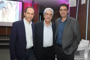 ΦΩΤΟΣ/Όμορφη βραδιά Γενεθλίων και βραβεύσεων για το ΑΠΟΕΛ