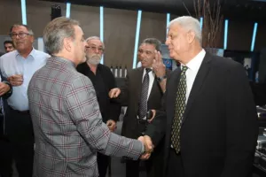 ΦΩΤΟΣ/Όμορφη βραδιά Γενεθλίων και βραβεύσεων για το ΑΠΟΕΛ