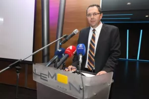 ΦΩΤΟΣ/Όμορφη βραδιά Γενεθλίων και βραβεύσεων για το ΑΠΟΕΛ