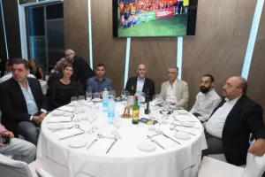 ΦΩΤΟΣ/Όμορφη βραδιά Γενεθλίων και βραβεύσεων για το ΑΠΟΕΛ