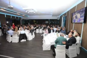 ΦΩΤΟΣ/Όμορφη βραδιά Γενεθλίων και βραβεύσεων για το ΑΠΟΕΛ