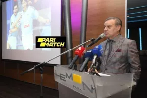 ΠΕΤΡΙΔΗΣ: “Κρατάτε ψηλά στην σημαία/να λειτουργείτε σαν στήριγμα” 