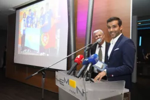 ΦΩΤΟΣ/Όμορφη βραδιά Γενεθλίων και βραβεύσεων για το ΑΠΟΕΛ