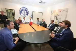 Ο Πρόεδρος του ΚΟΑ συναντήθηκε με τον Γενικό Γραμματέα της FIBA