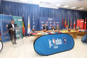 Junior NBA Cyprus με Ντράγκαν Τάρλατς... (φώτος)