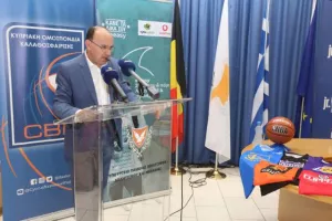 Junior NBA Cyprus με Ντράγκαν Τάρλατς... (φώτος)