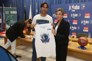 Junior NBA Cyprus με Ντράγκαν Τάρλατς... (φώτος)
