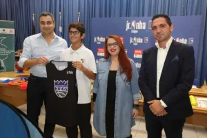 Junior NBA Cyprus με Ντράγκαν Τάρλατς... (φώτος)